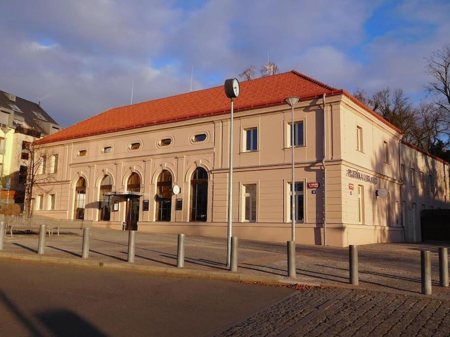 Cozy Friendly Place With Free Parking Prag Exteriör bild